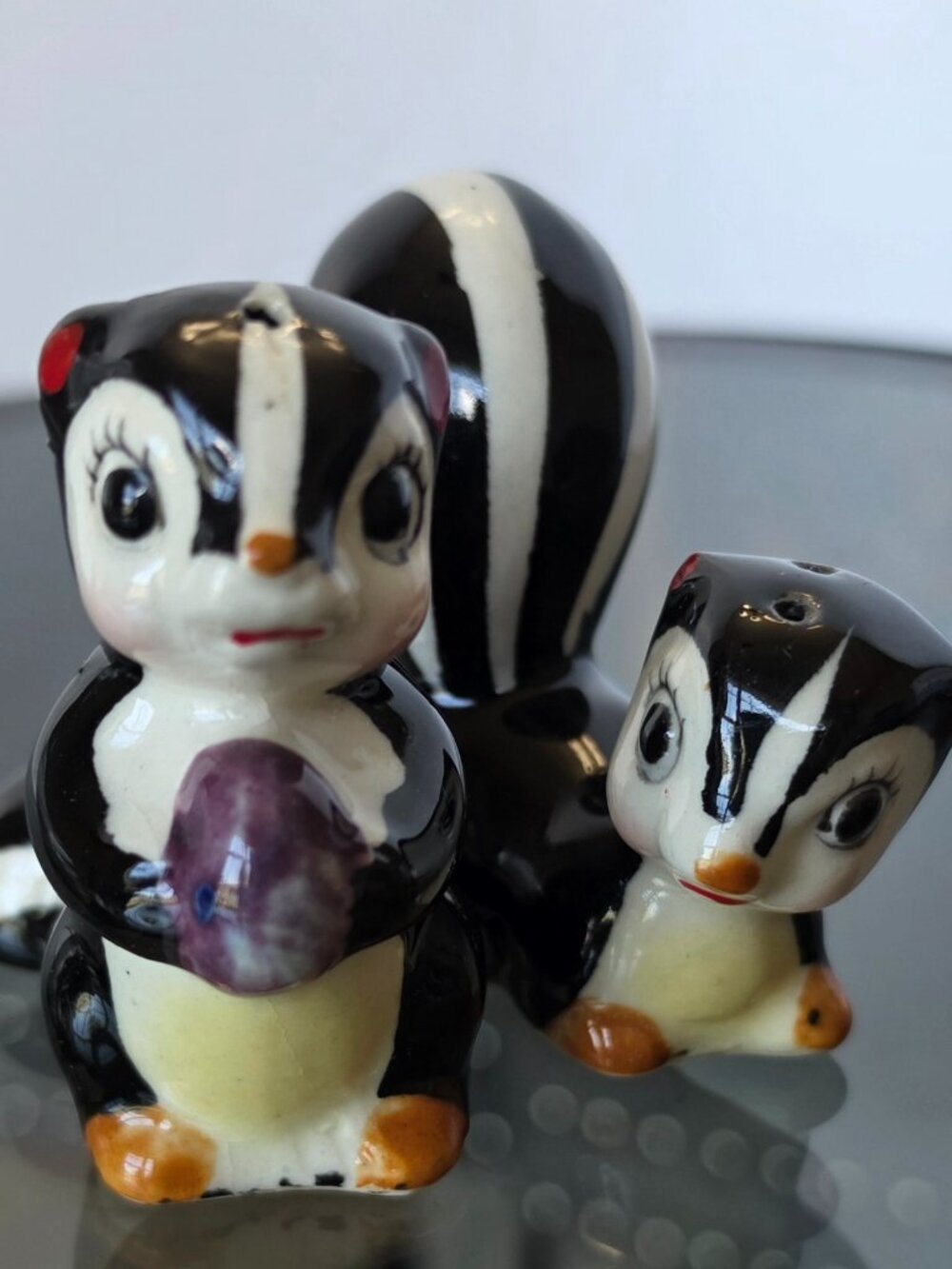 Vintage salt & pepper shakers Japan Pepe Le Pew style animal skunk
